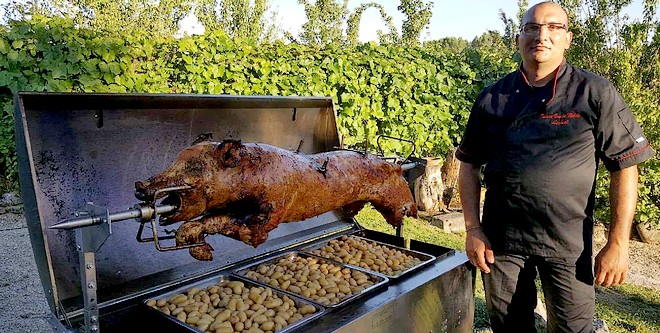 Utiliser une broche pour cuire un jambon : réglages, cuisson et sécurité découvrez les meilleurs réglages pour la cuisson du jambon à la broche et les conseils essentiels pour assurer votre sécurité lors de la préparation.